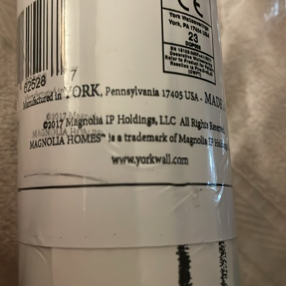 2 / Anthropologie Magnolia Home Hopscotch Wallpaper #2 - Picture 8 of 9